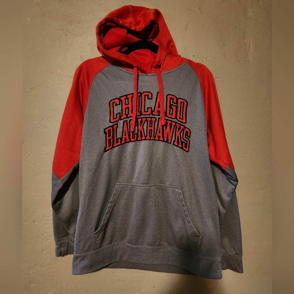 NHL Chicago Blackhawks hoodie red and gray size Men's Medium
